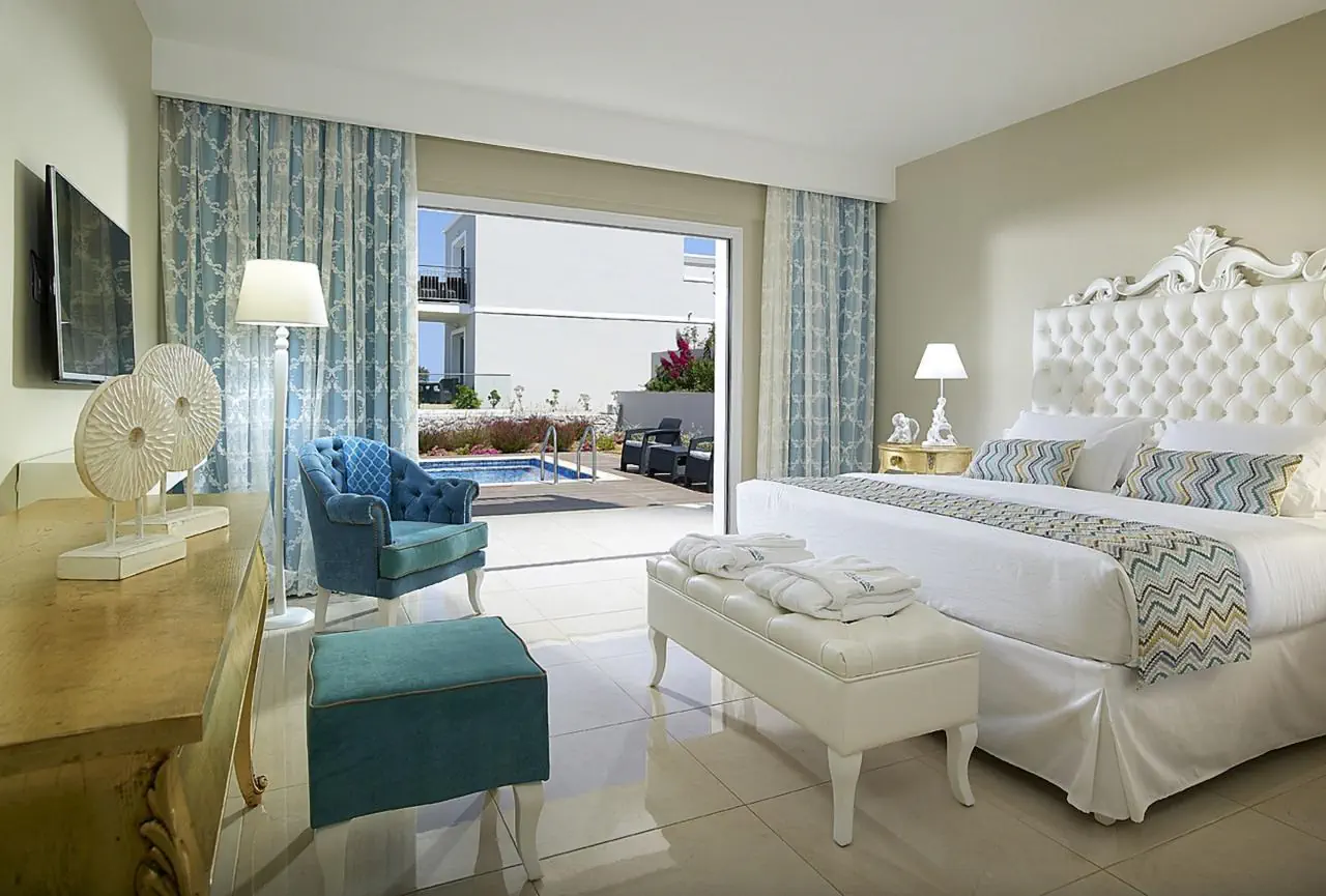 HOTEL ANEMOS LUXURY GRAND RESORT