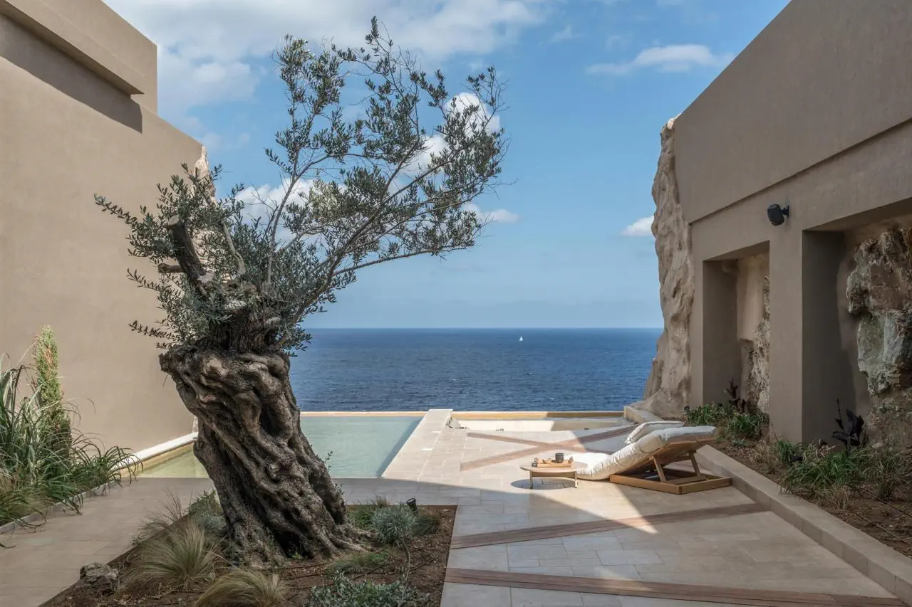 HOTEL ACRO SUITES A WELLBEING RESORT