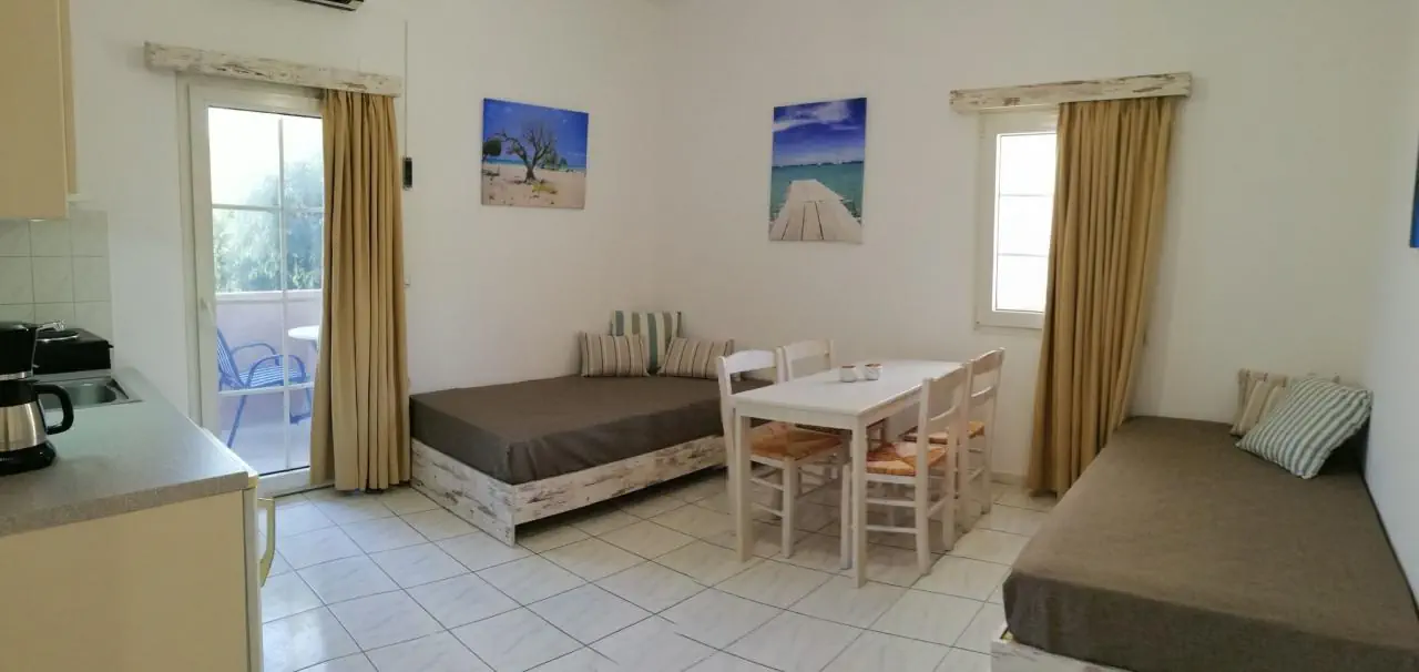 Evina Rooms & Suites - zdjęcie 12
