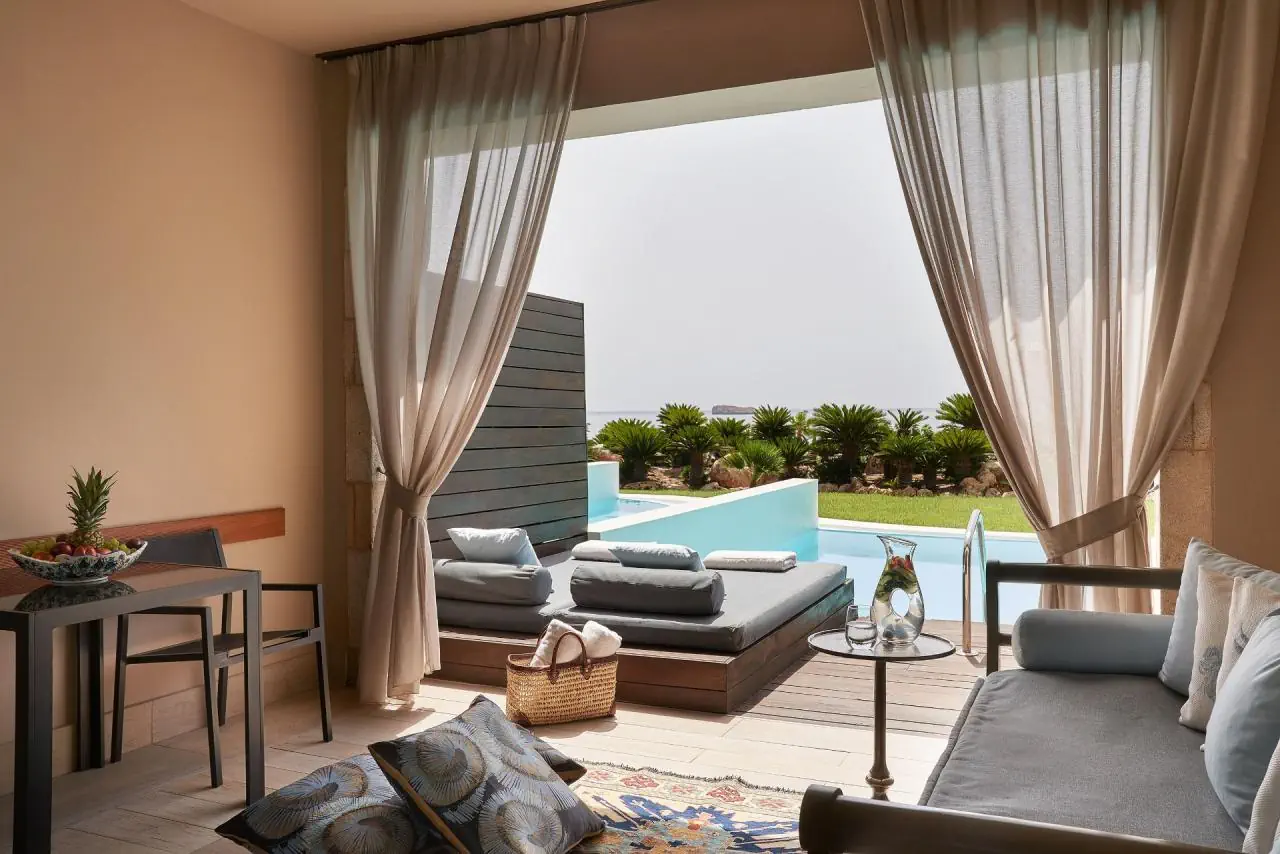 HOTEL AQUA GRAND ARTISTIC LUXURY BEACH RESORT