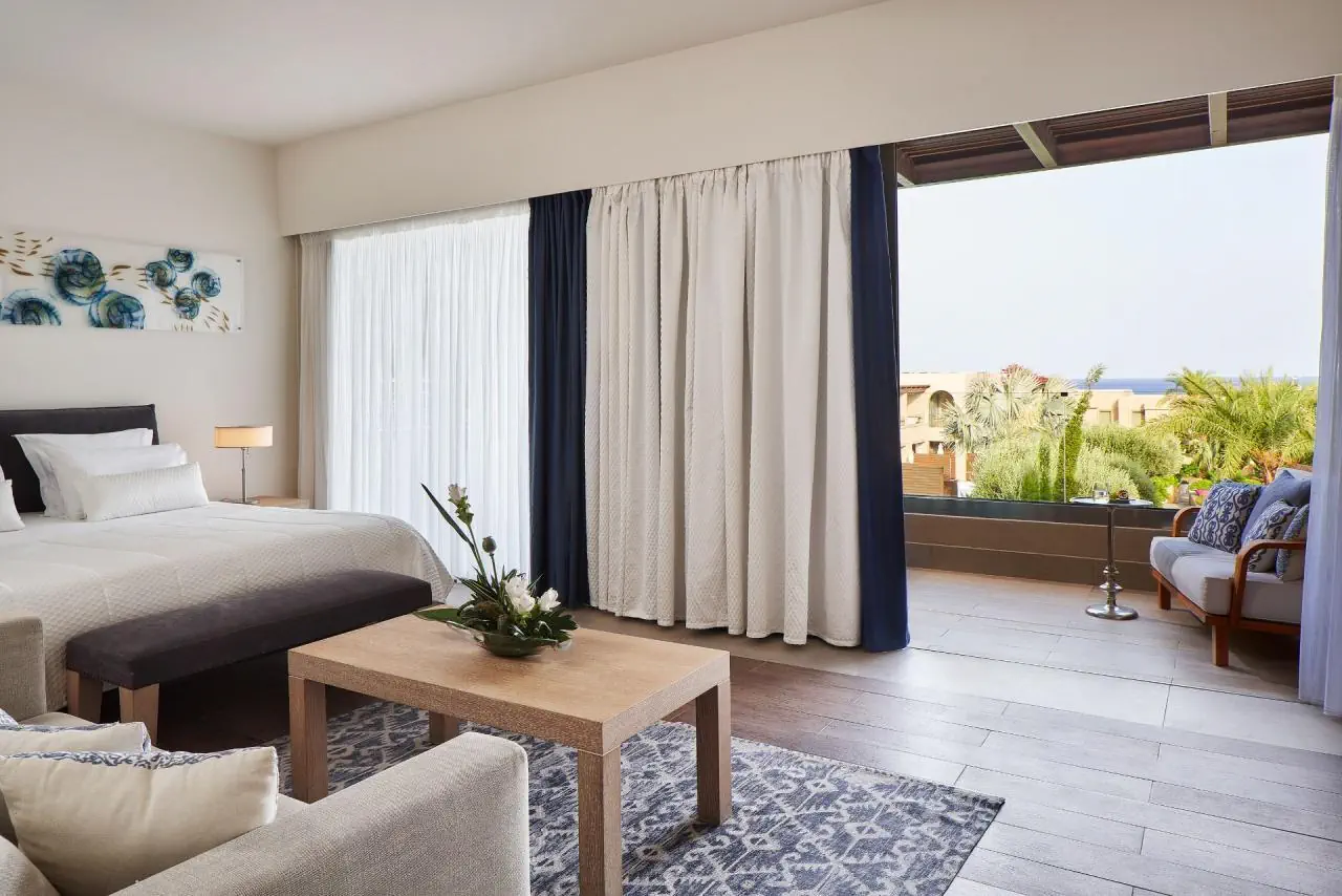 HOTEL AQUA GRAND ARTISTIC LUXURY BEACH RESORT