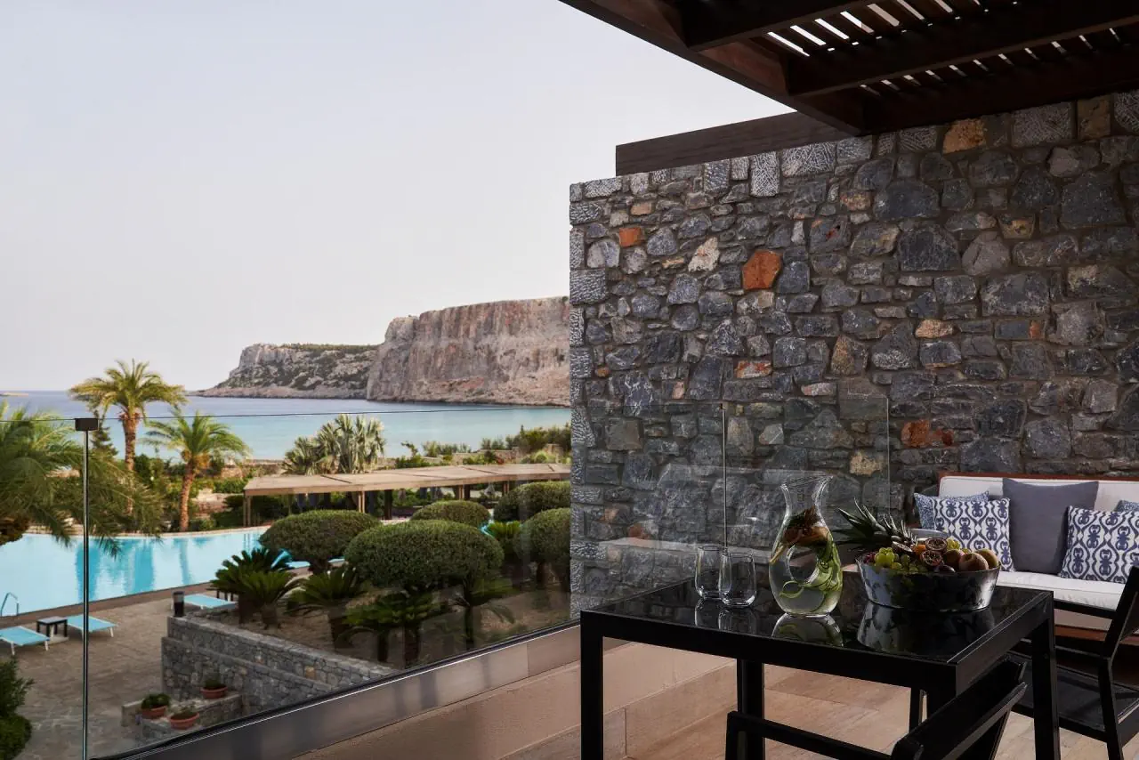 HOTEL AQUA GRAND ARTISTIC LUXURY BEACH RESORT