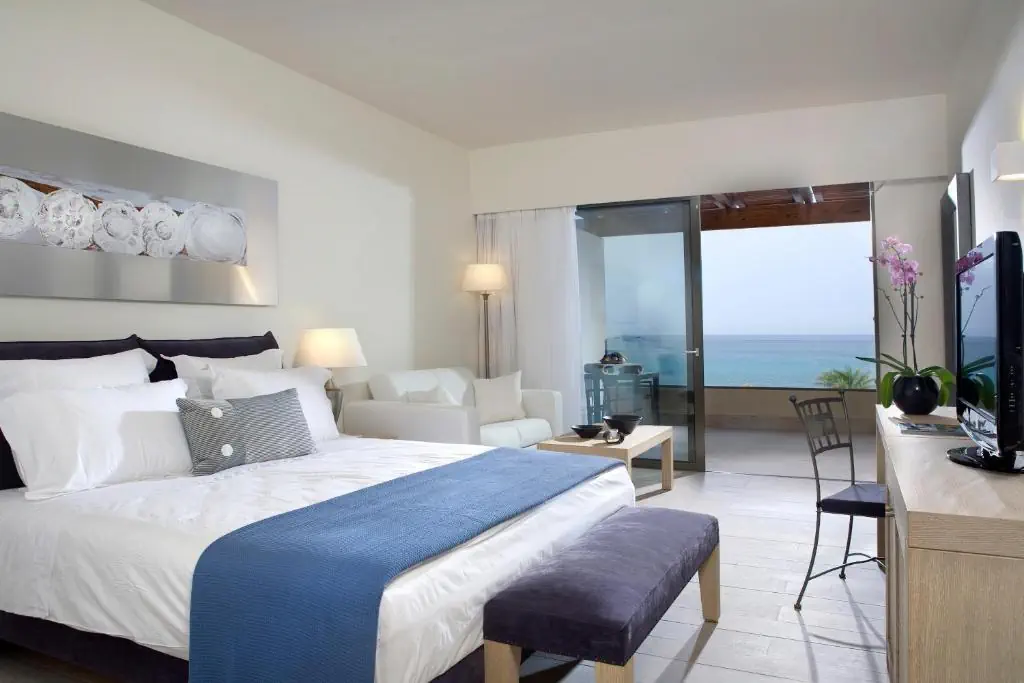 HOTEL AQUA GRAND ARTISTIC LUXURY BEACH RESORT
