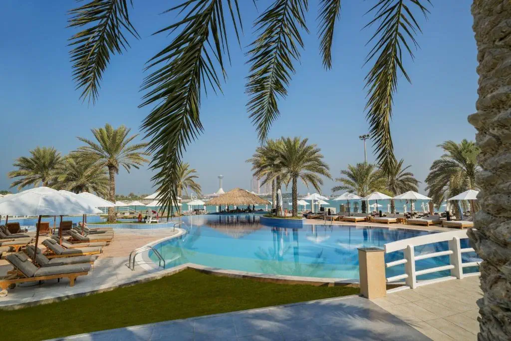 Radisson Blu Abu Dhabi Corniche photo 1
