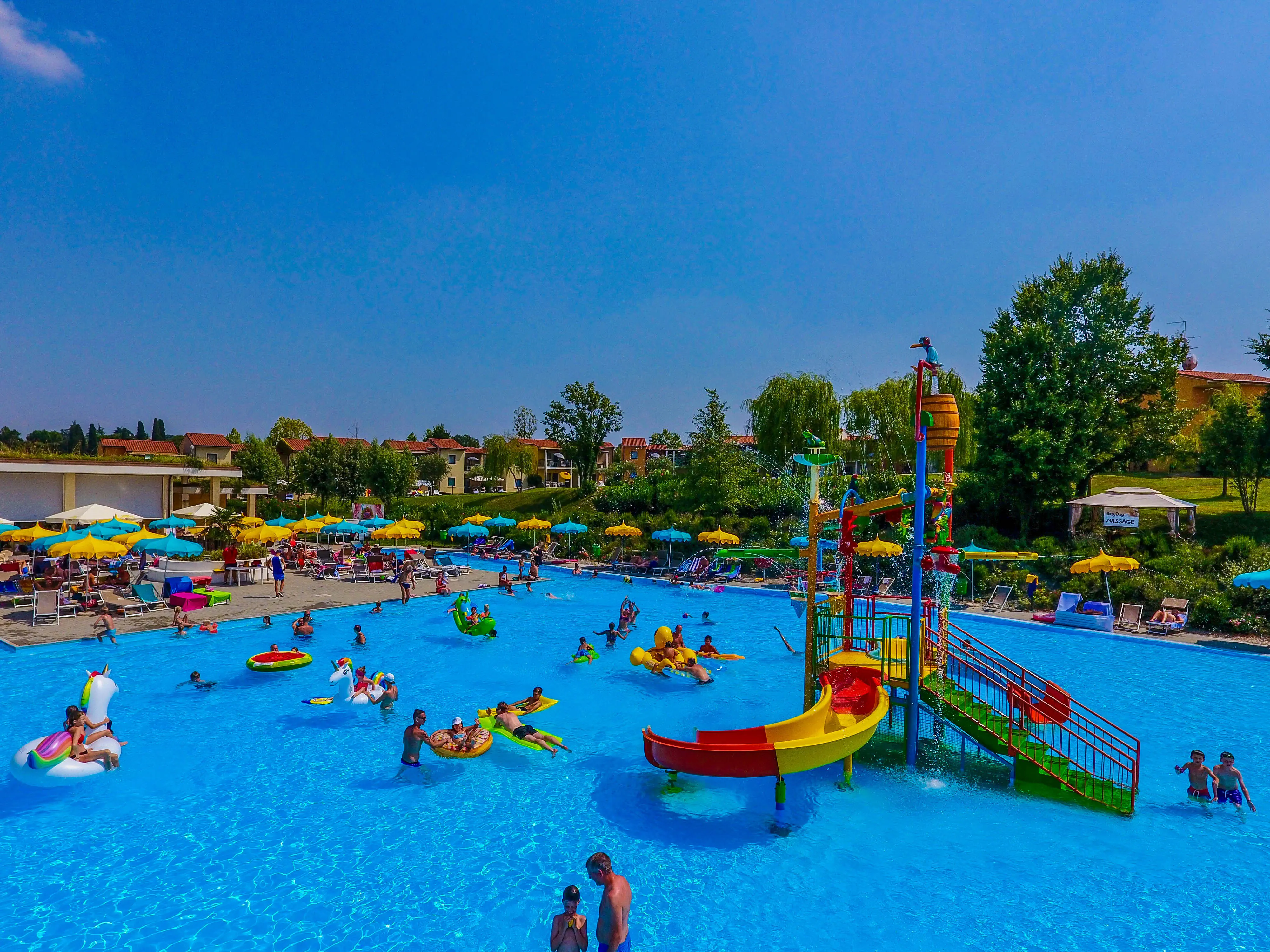 Belvedere Village - zdjęcie 16