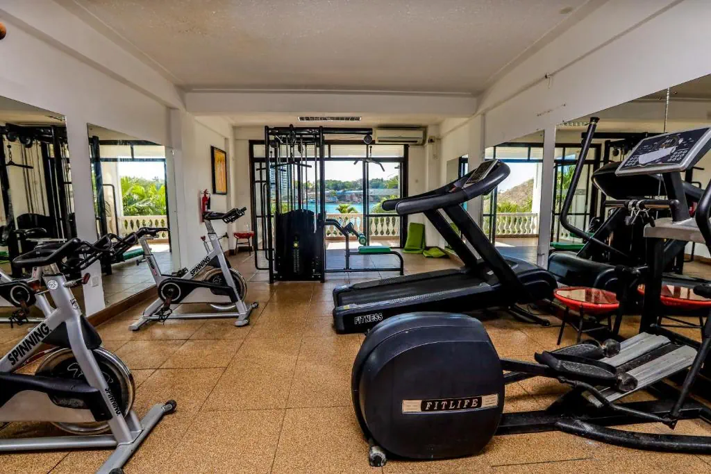 CityBlue Creekside Hotel & Suites