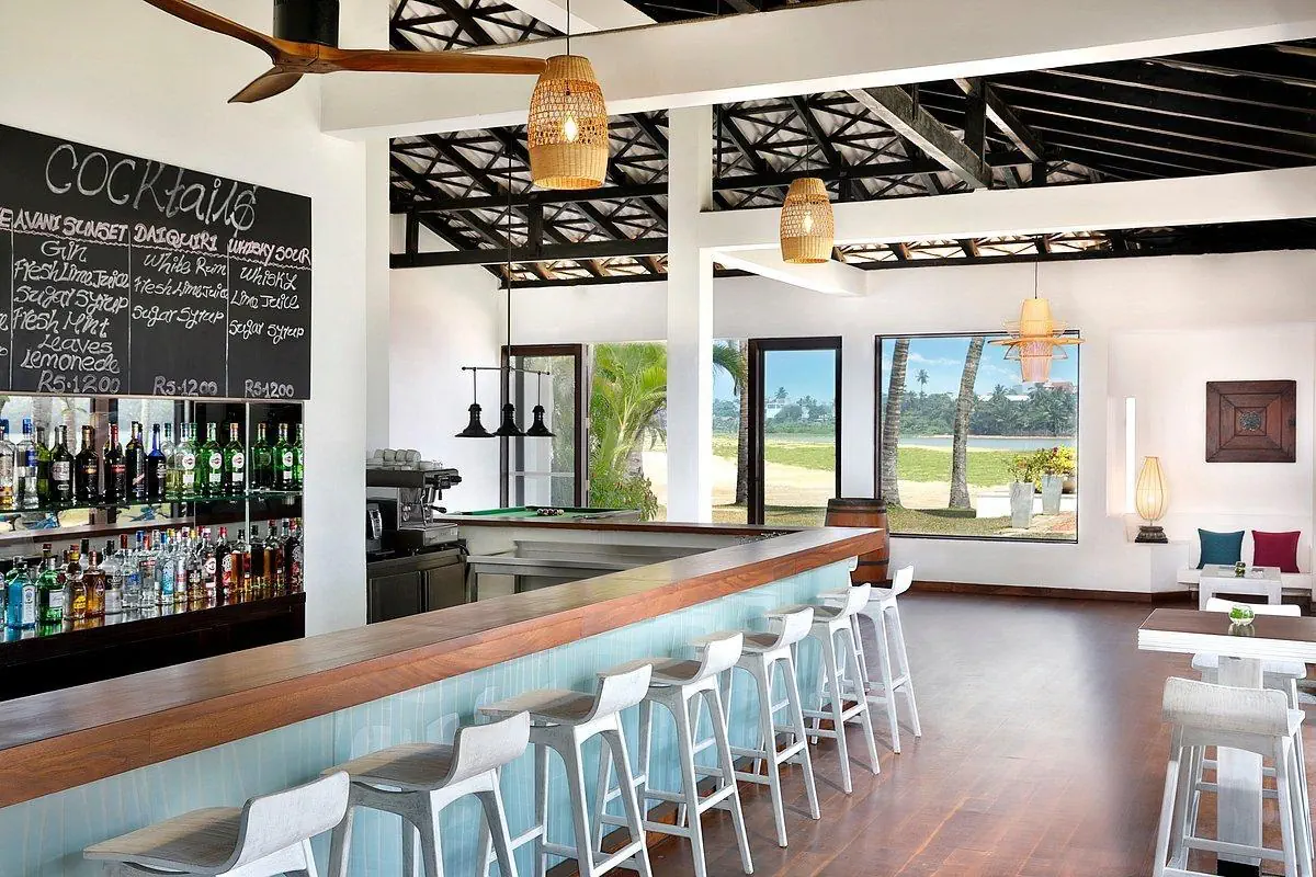 HOTEL Avani Kalutara Resort