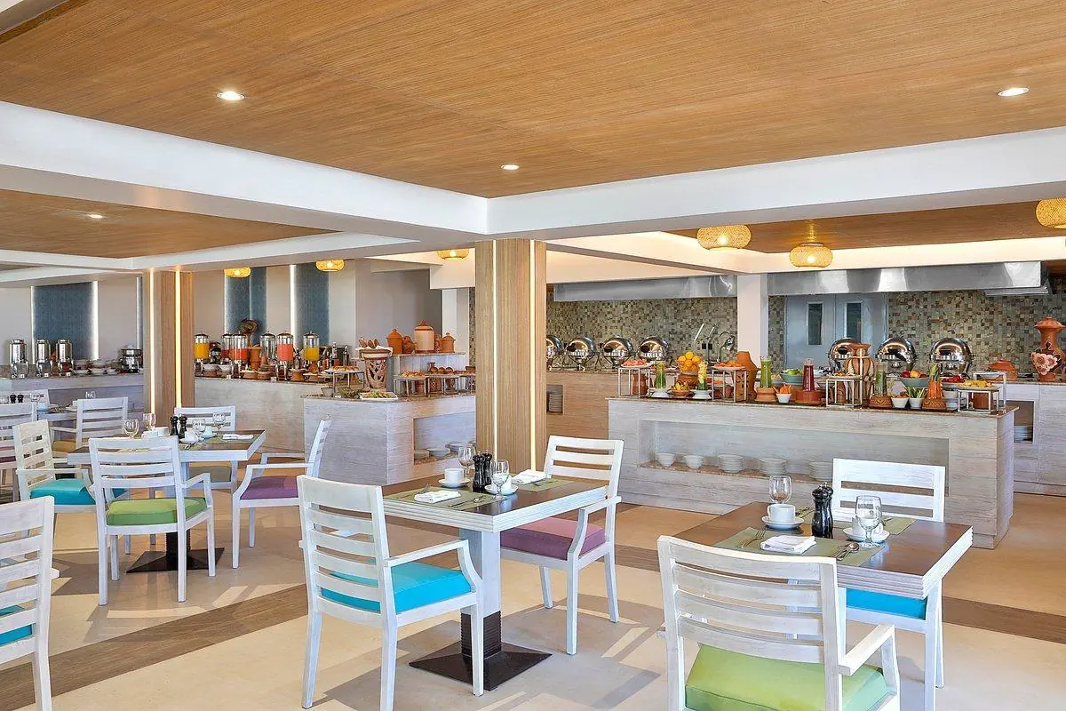 HOTEL Avani Kalutara Resort