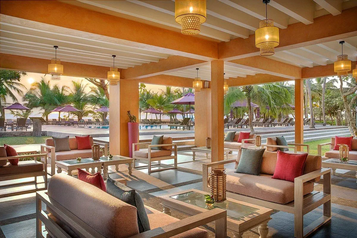 HOTEL Avani Kalutara Resort