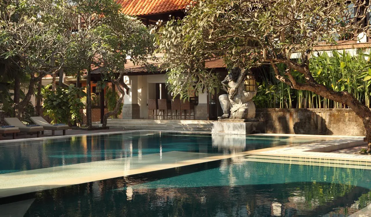 HOTEL Puri Santrian
