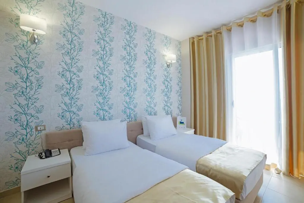 Sun Hotel