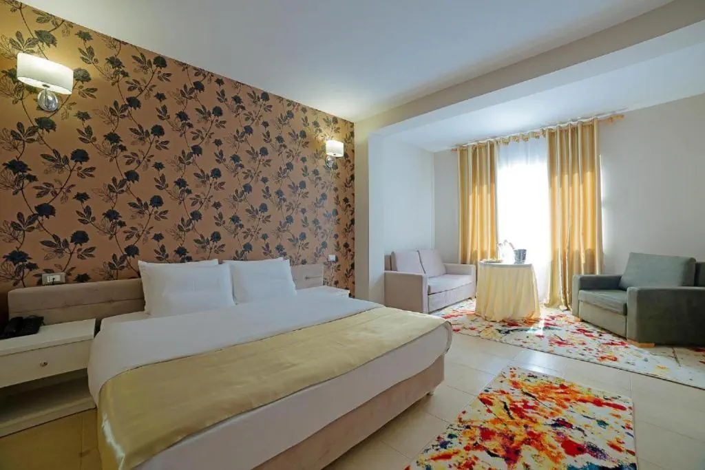 Sun Hotel