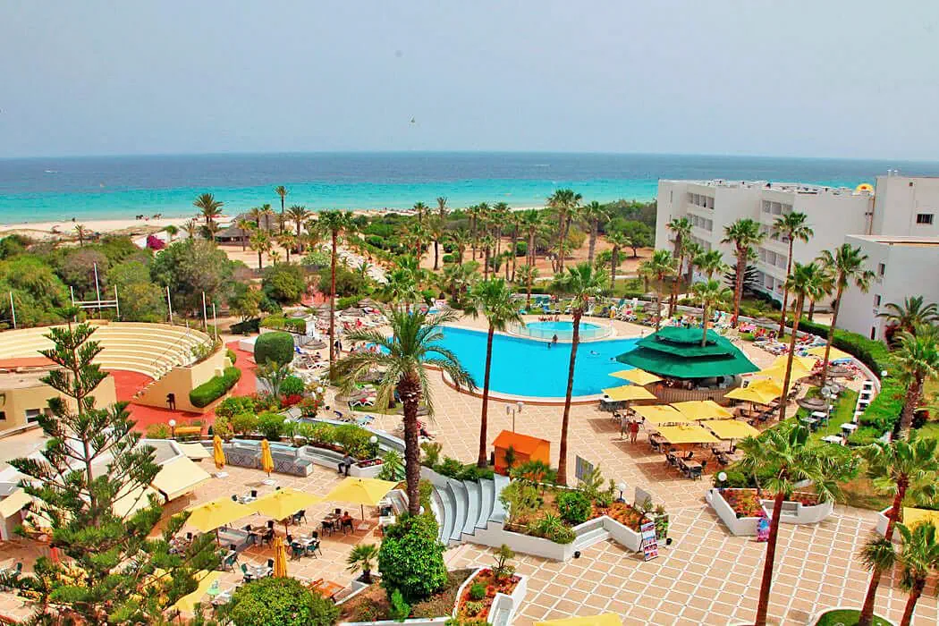 Club Tropicana