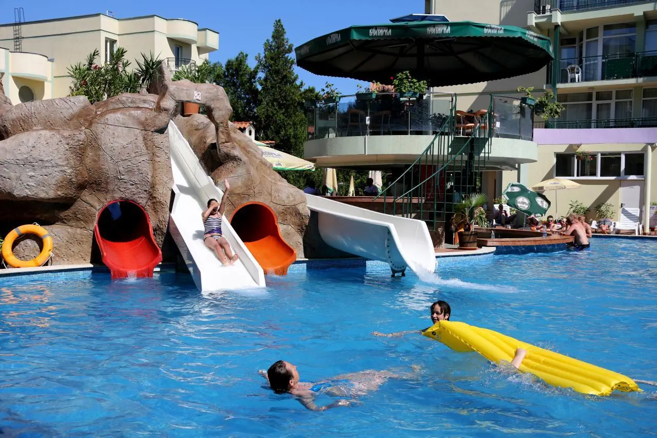 HOTEL SUNNY DAY CLUB