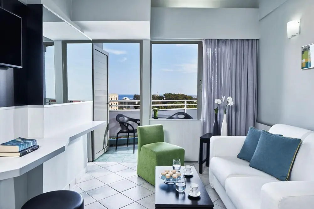HOTEL AQUAMARE CITY BEACH