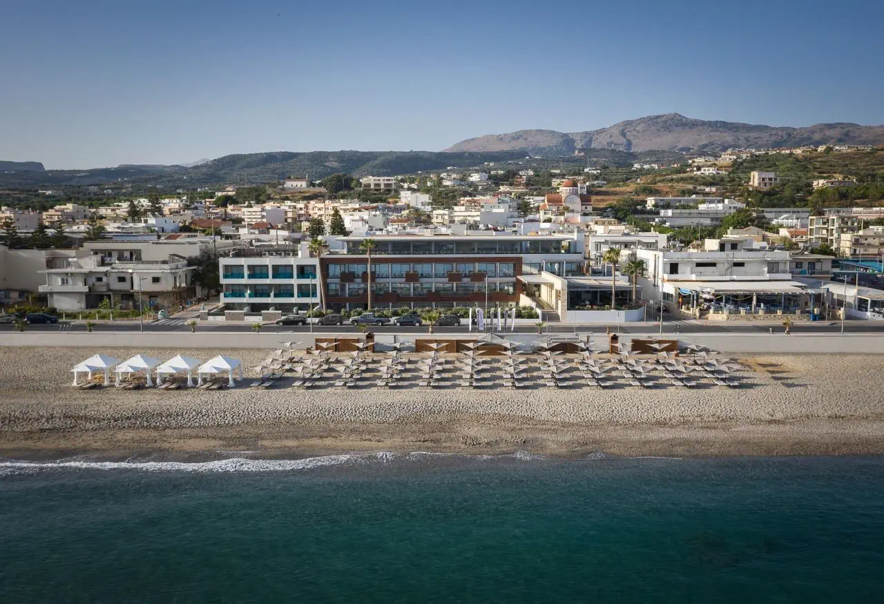 Ikones Seafront Luxury Suites - zdjęcie 4