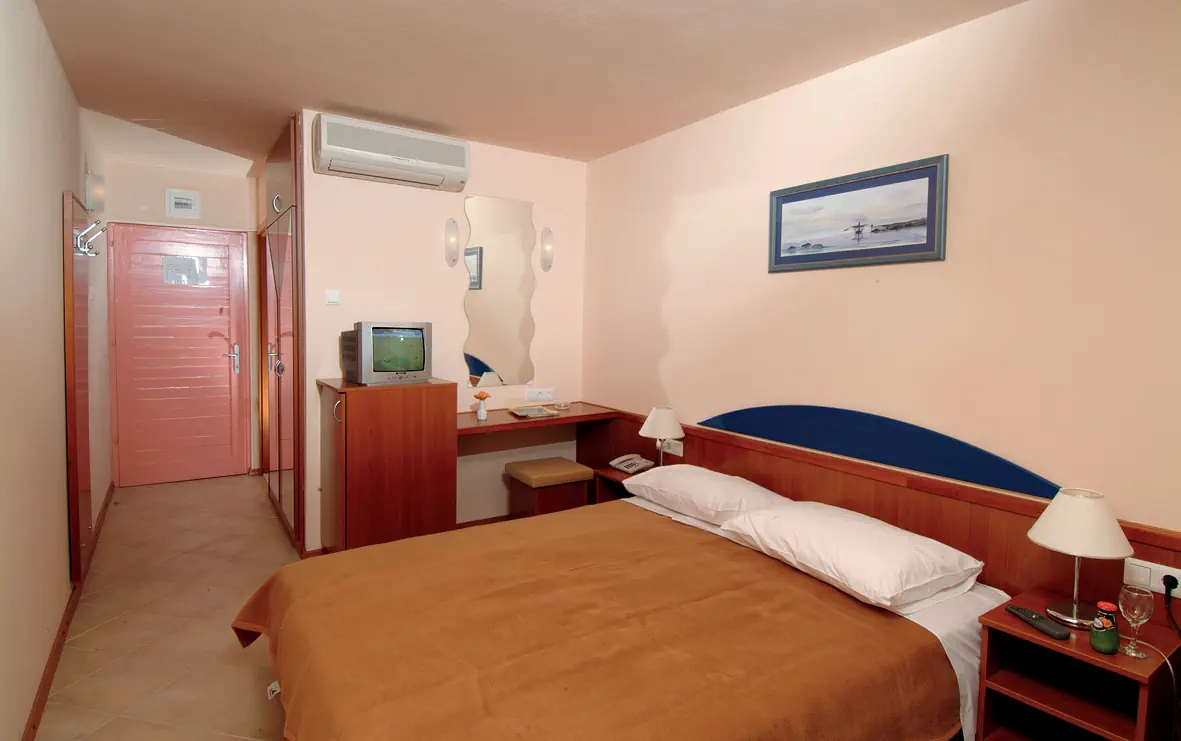 HOTEL BRZET