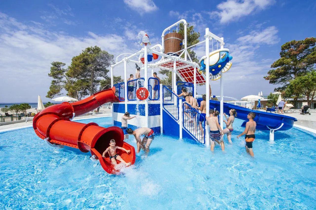 ZATON HOLIDAY RESORT
