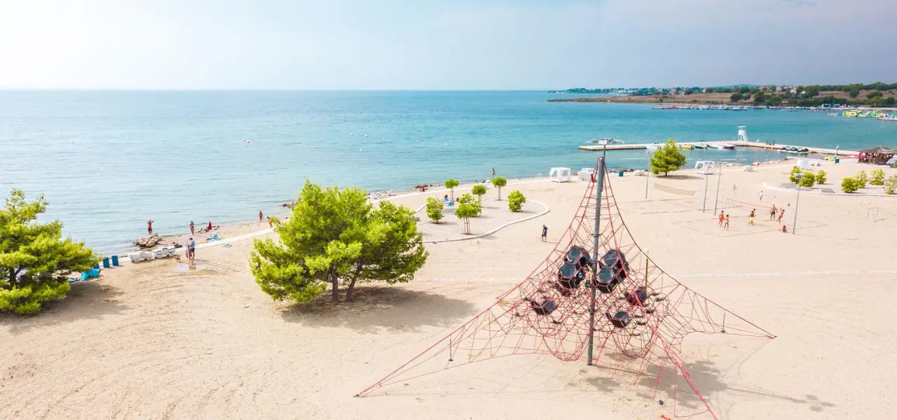 ZATON HOLIDAY RESORT