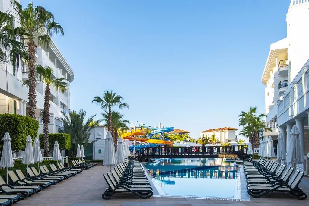 HOTEL ALBA QUEEN