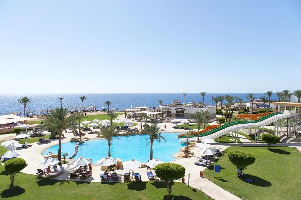 AMPHORAS BEACH