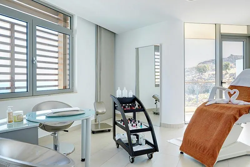 HOTEL LINDOS BLU LUXURY HOTEL & SUITES