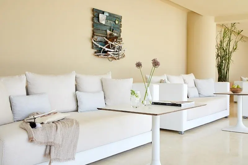 HOTEL LINDOS BLU LUXURY HOTEL & SUITES