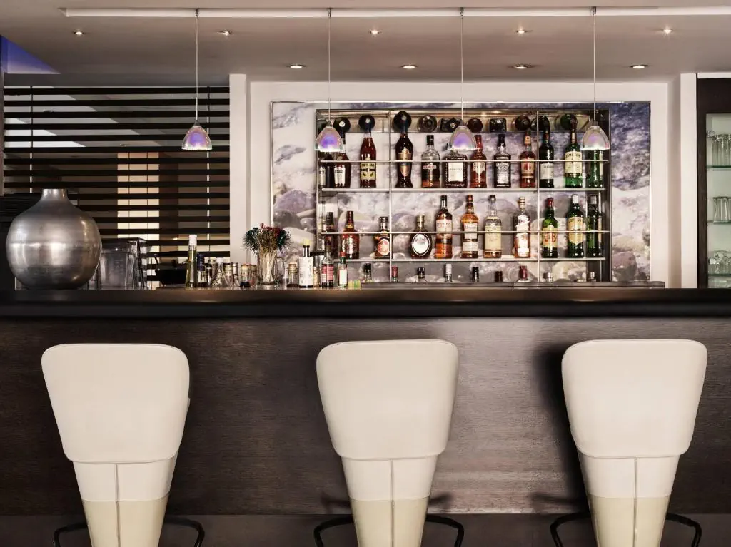 HOTEL ESPERIA CITY HOTEL- RHODESTOWN