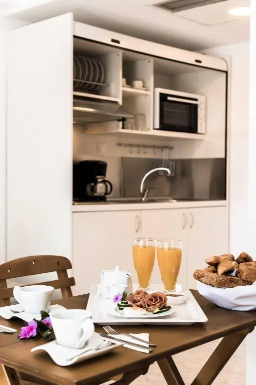 HOTEL ESPERIA CITY HOTEL- RHODESTOWN