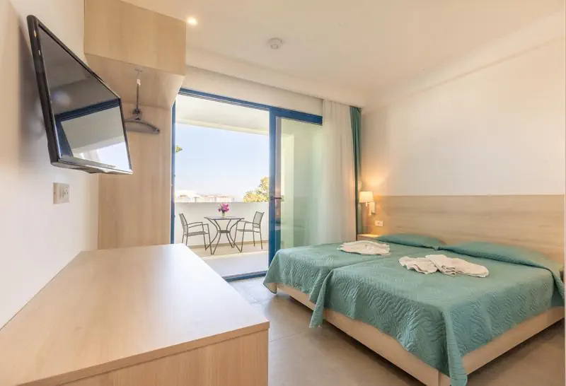 HOTEL DANAE