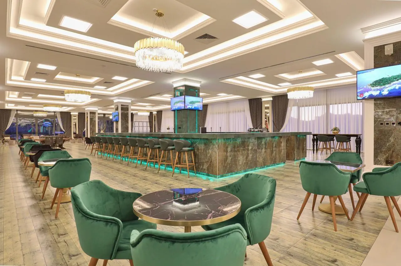 MC Palace - zdjęcie 6