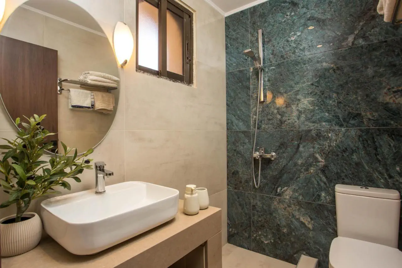 HOTEL CASA LYRISTIS