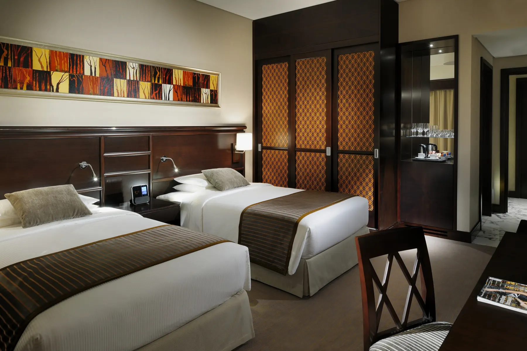 Crowne Plaza Dubai Jumeirah - zdjęcie 10