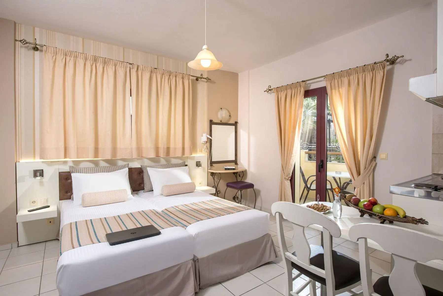 HOTEL BELLA ELENA APARTMENTS HES
