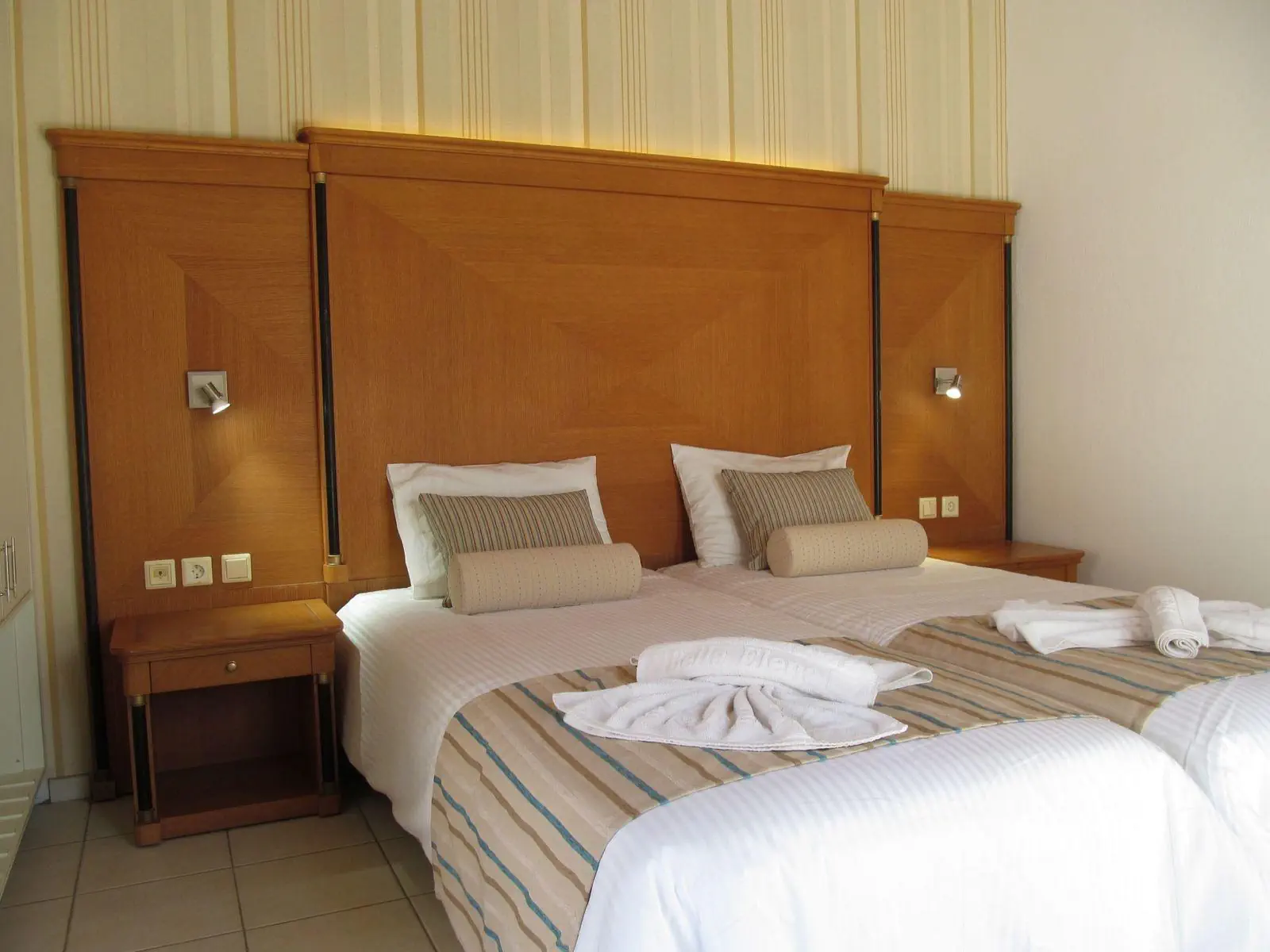 HOTEL BELLA ELENA APARTMENTS HES