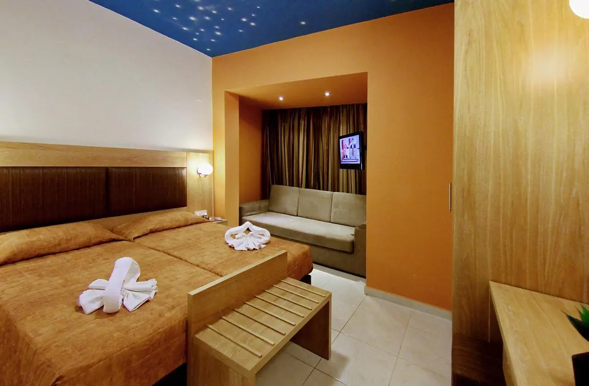 HOTEL BELLA ELENA APARTMENTS HES