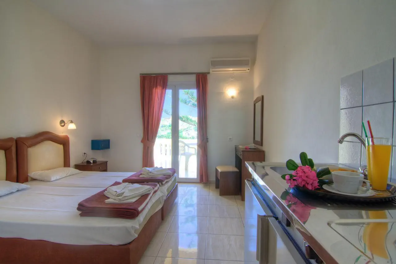 HOTEL ATHINA HOTEL HER