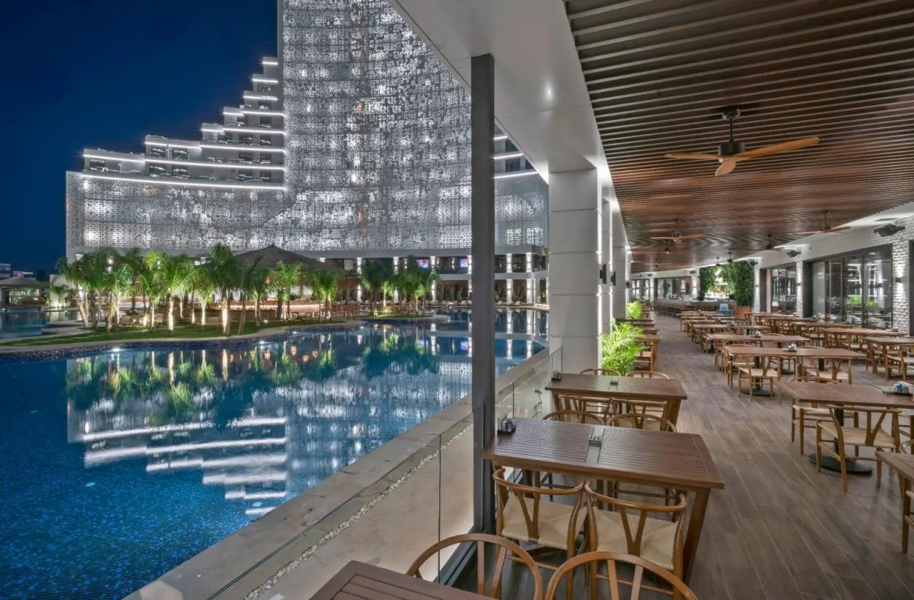 HOTEL GRAND SAPPHIRE RESORT HOTEL