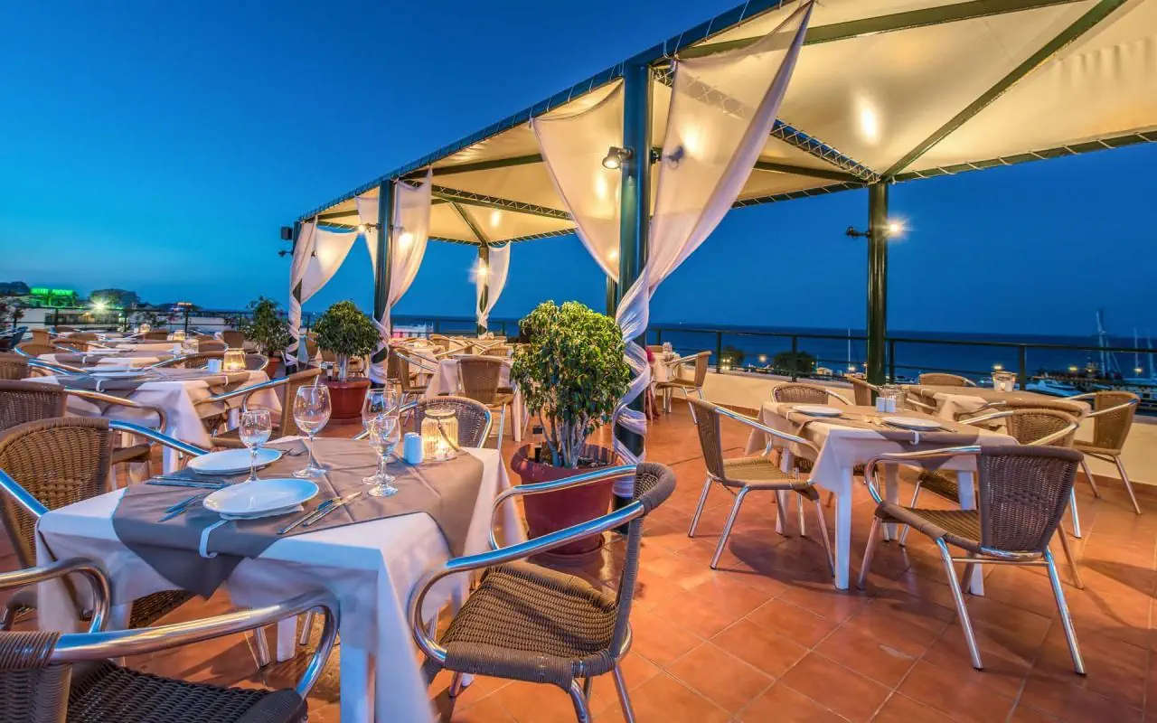 HOTEL STRADA MARINA