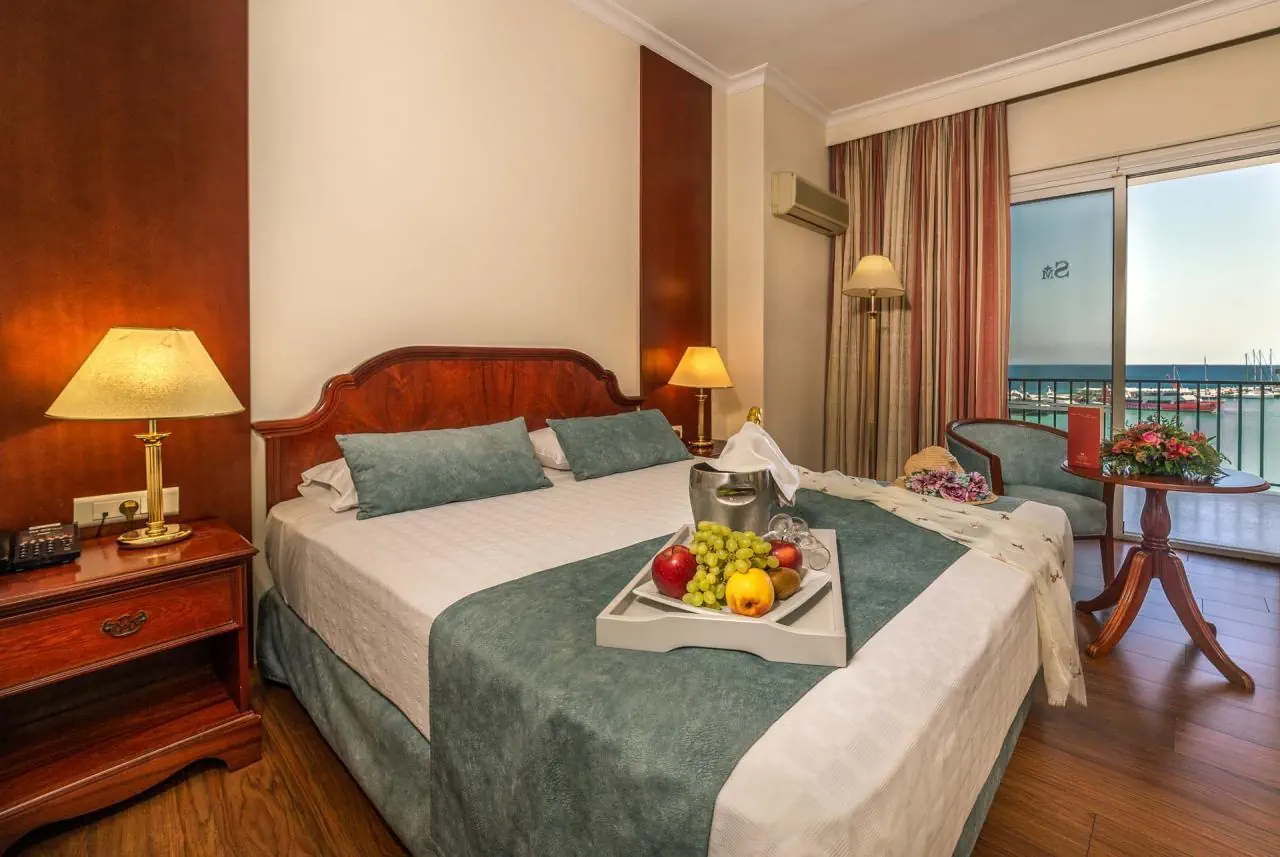 HOTEL STRADA MARINA