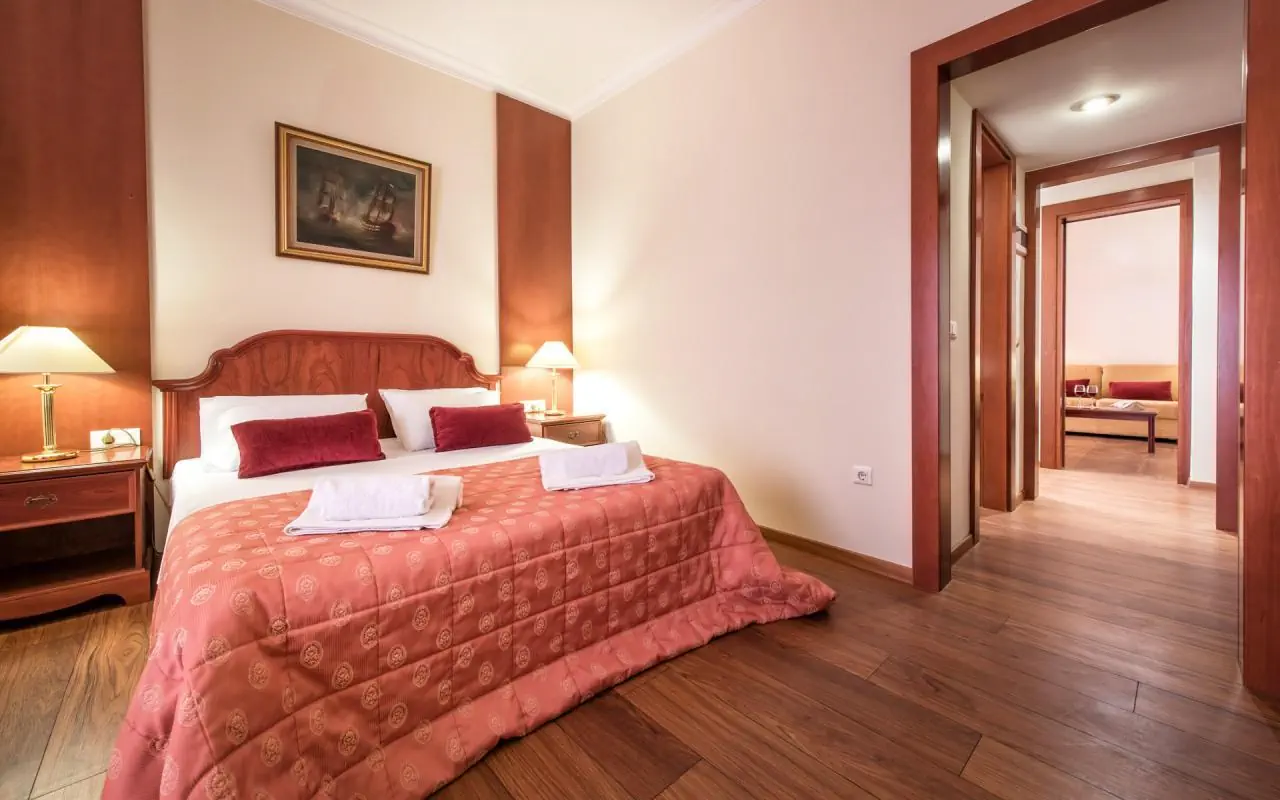 HOTEL STRADA MARINA