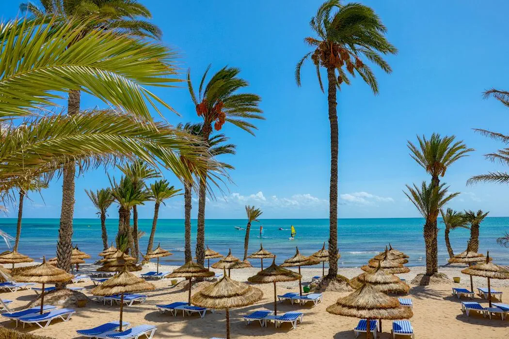 Hari Club Beach Resort