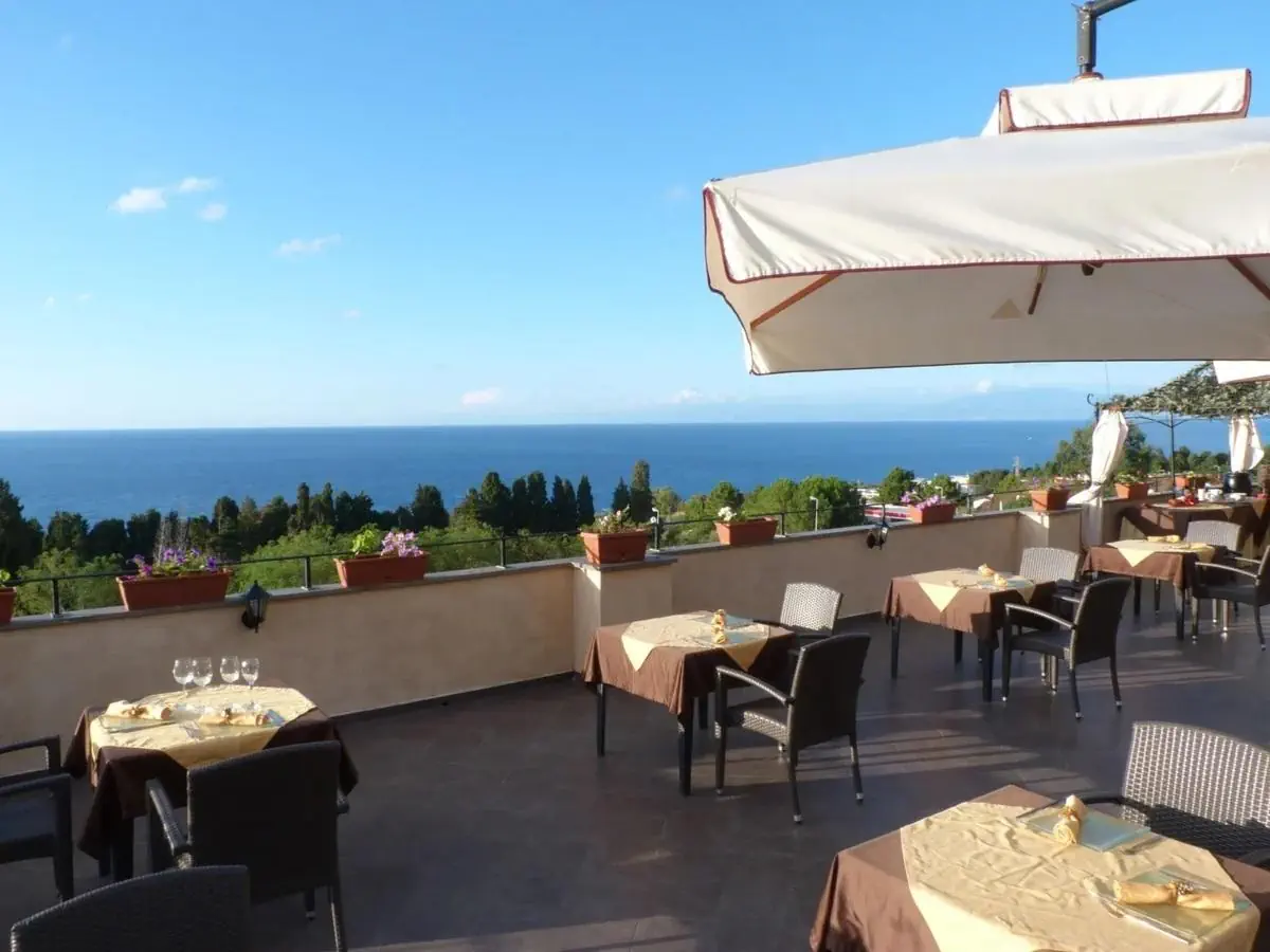 HOTEL UNICO CANNAMELE ESCAPE TROPEA