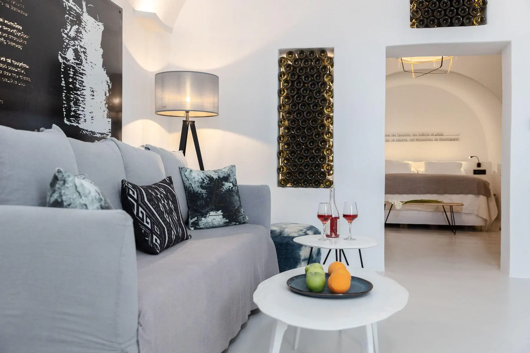 HOTEL Ikies Santorini