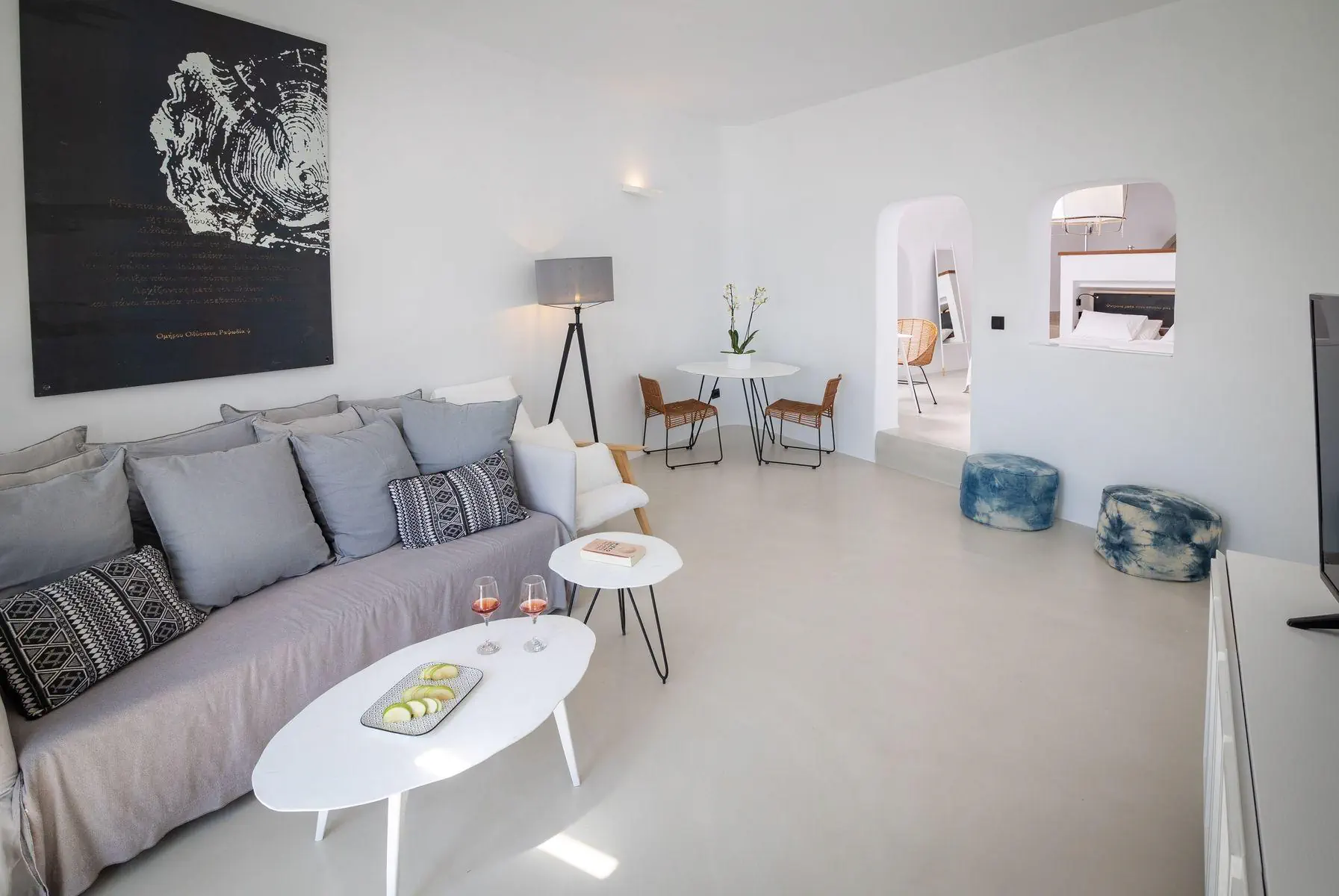 HOTEL Ikies Santorini