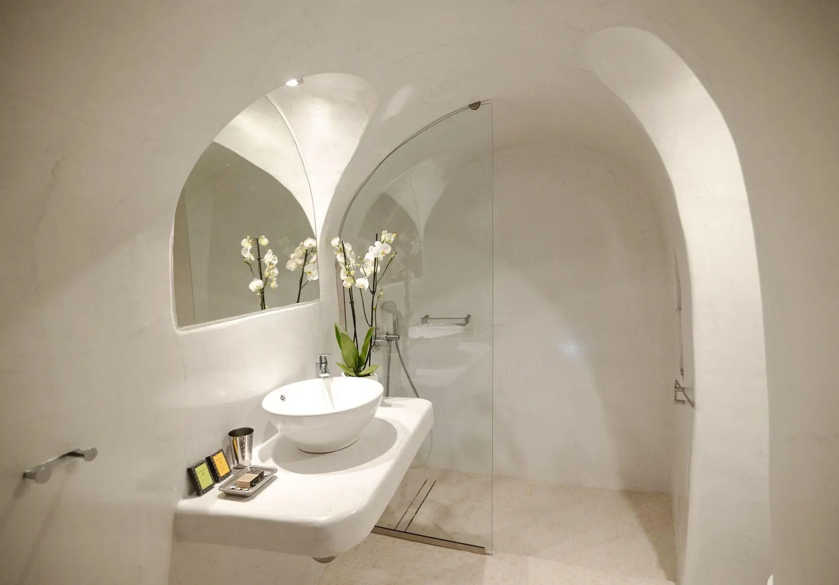 HOTEL Ikies Santorini
