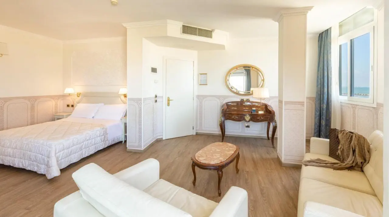HOTEL BAIA IMPERIALE