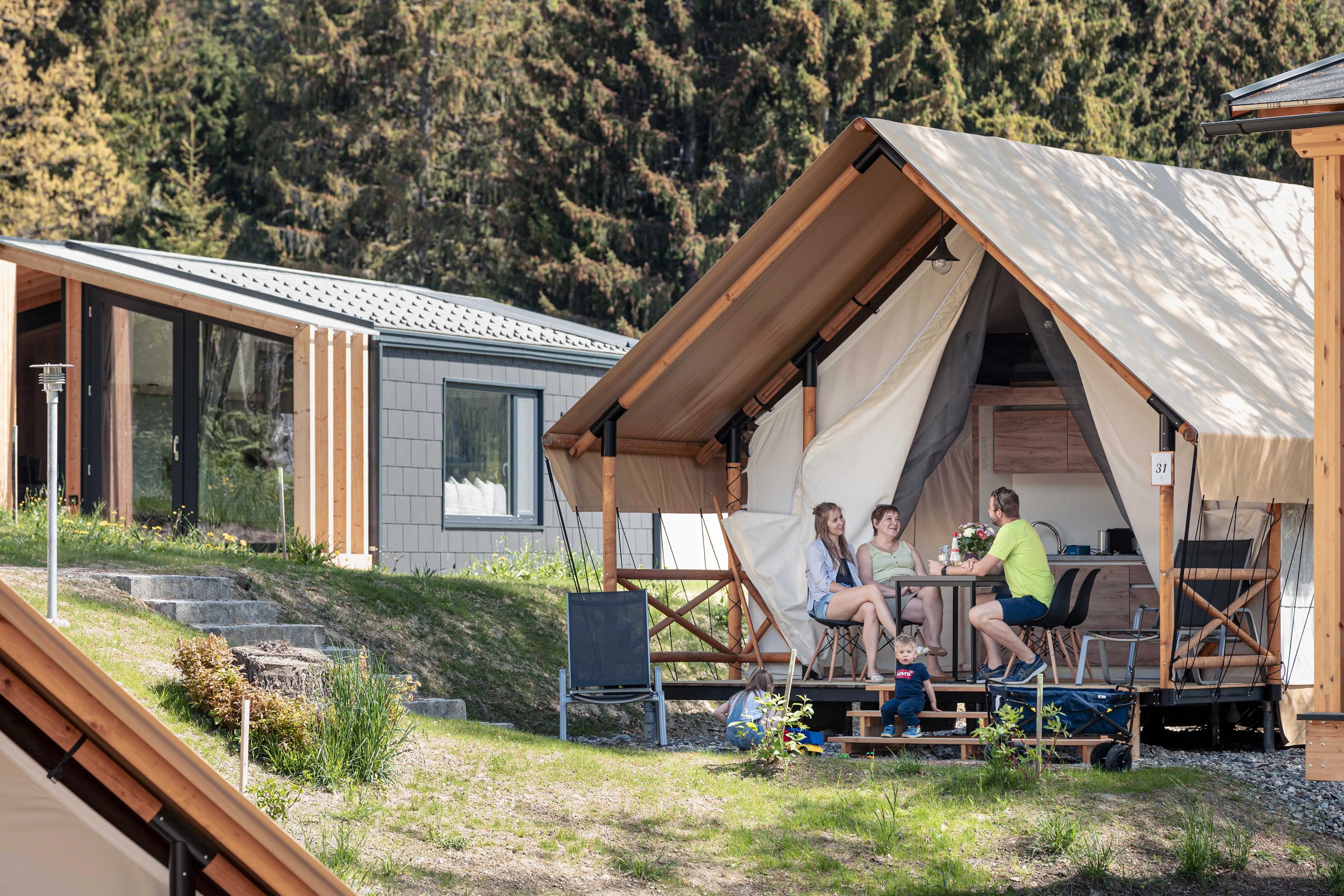 Chalets & Glamping Nassfeld by Alps Resorts (ex. Glamping Village Kotschach by Alps Resort) - zdjęcie 13