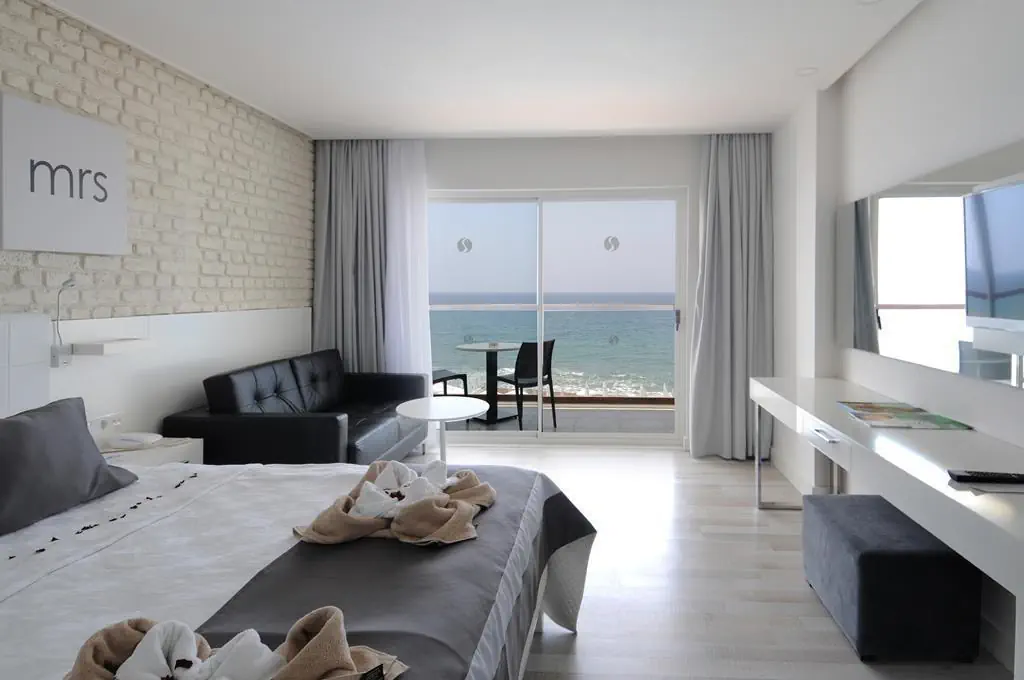 HOTEL LONICERA WEST
