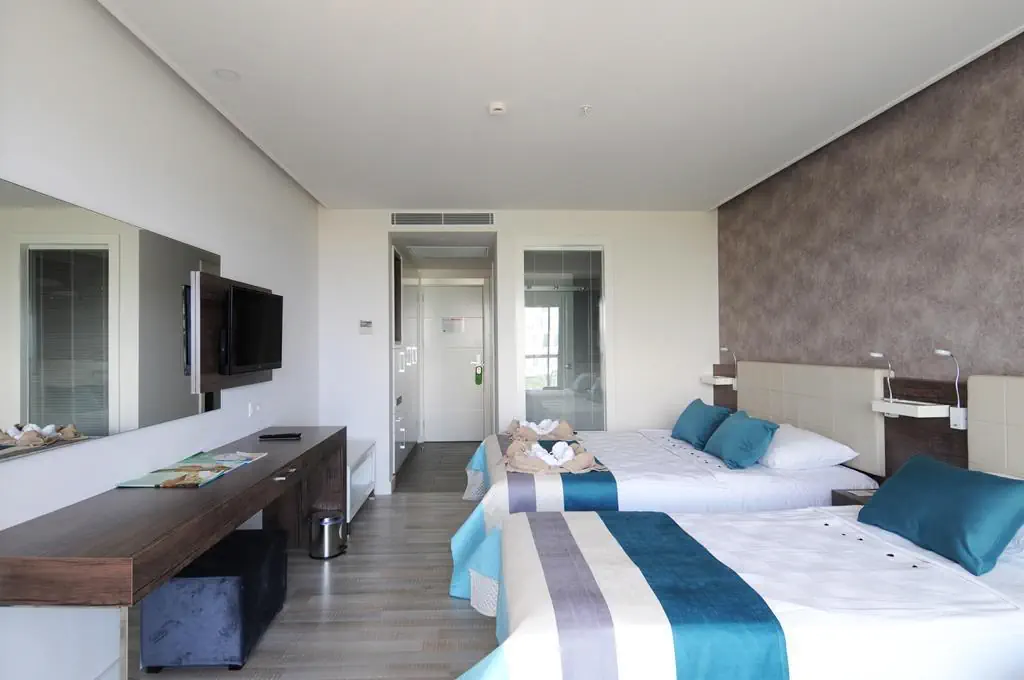 LONICERA WEST